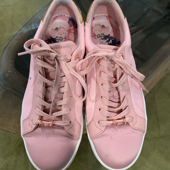 Ted Baker London Shoes - Ted Baker London Tennis Shoes Size 6.5